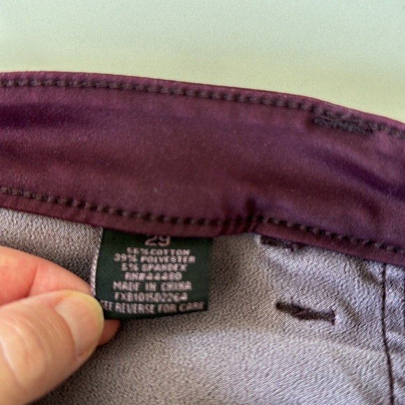 NWT TINSEL Leslie Cargo skinny pants size 8 / 29 red purple burgundy STITCHFIX - Picture 6 of 6